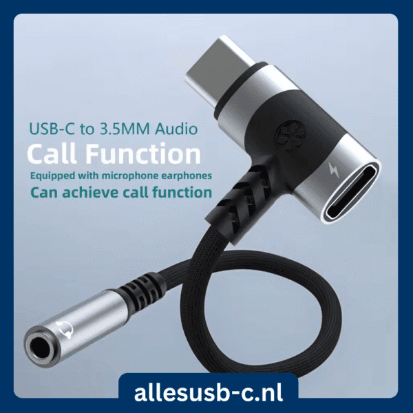 Zilver-zwarte USB-C splitter met microfoon ondersteuning en haakse connector