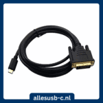 Lange zwarte USB Type-C naar DVI-D kabel voor directe verbinding tussen laptop en monitor.