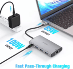 Schema dat toont hoe de 100W lader via de hub veilig 85W vermogen levert aan de laptop.