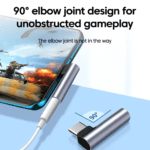 Smartphone gaming met haakse USB-C adapter voor ongehinderde grip