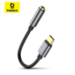 Vrijstaande Baseus USB-C naar 3.5mm adapter in donkergrijs
