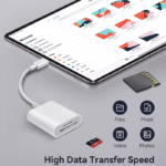 USB-C kaartlezer verbonden met een iPad die de 'Bestanden' app toont voor foto en video overdracht