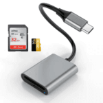 De kaartlezer met SD en MicroSD kaarten klaar voor gebruik