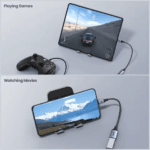 Game controller en USB-stick aangesloten op telefoon voor films en games