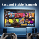 Gamers die spelen op een groot TV-scherm, verbonden via de adapter, tekst "Fast and Stable Transmit"