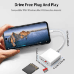 Afmetingen van de compacte witte kaartlezer aangesloten op een smartphone met video playback