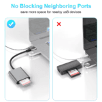 Vergelijking die laat zien dat deze kaartlezer met kabel geen andere USB-poorten blokkeert op een MacBook