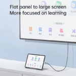 Tablet verbonden met een monitor via USB-C naar HDMI voor educatief gebruik.