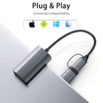 Adapter aangesloten op een tablet, met compatibiliteitsiconen voor Apple, Android, Windows en Mac