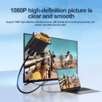 Gaming setup en laptop tonen synchroon shooter game in 1080p kwaliteit