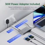 Docking station aangesloten op het stopcontact met de meegeleverde 36W adapter, terwijl het een laptop oplaadt met 100W PD en telefoons met 7.5W.